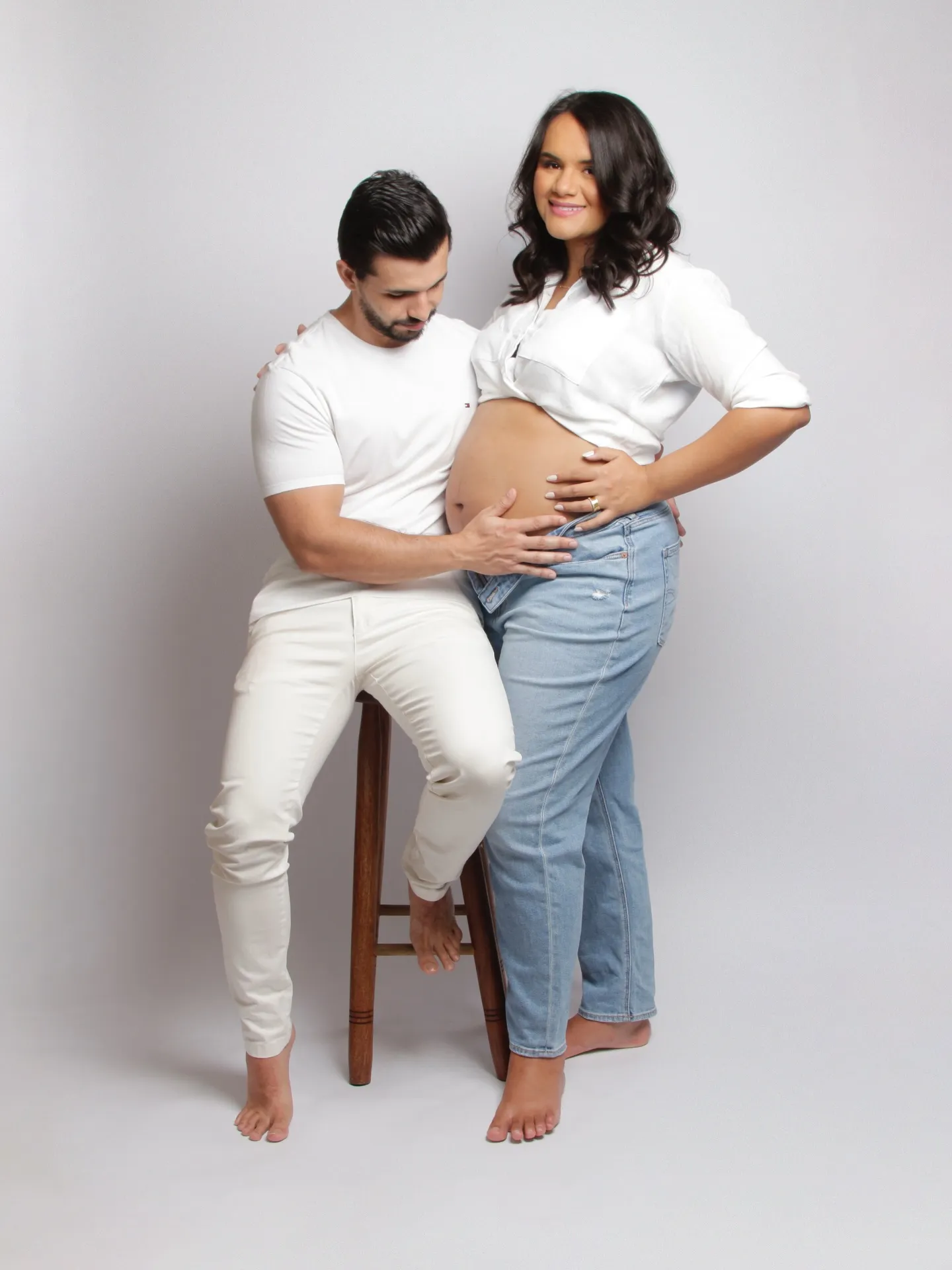 Adriana e Jorge em estúdio branco